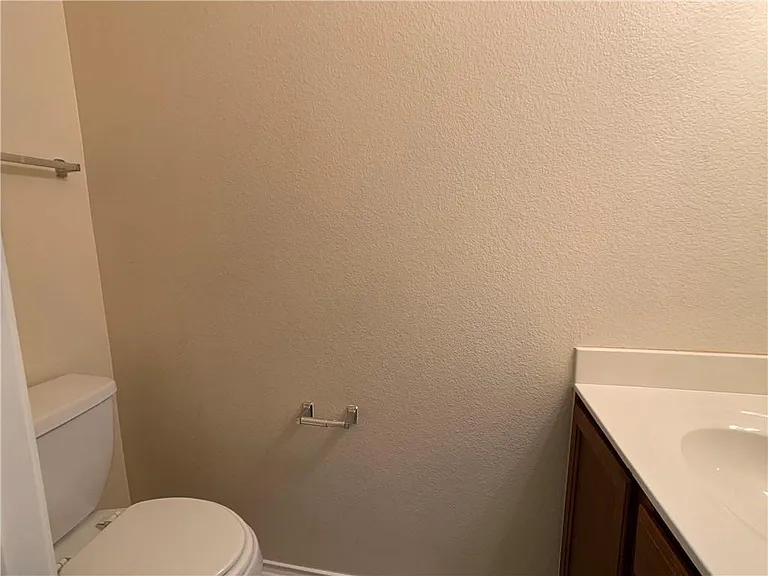 133 Gina Dr — Photo 8