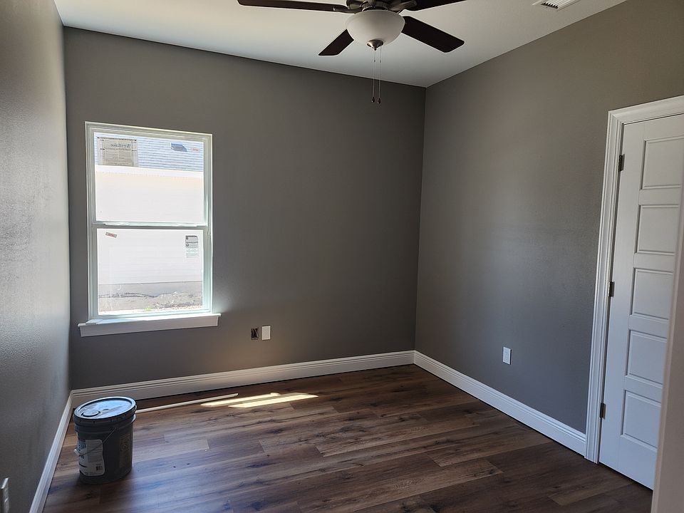 1st image of 120 Navajo Trl