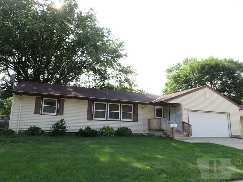 1st image of 312 S Hampshire Pl