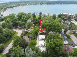 16 N Walworth Ave, Williams Bay, WI 53191
