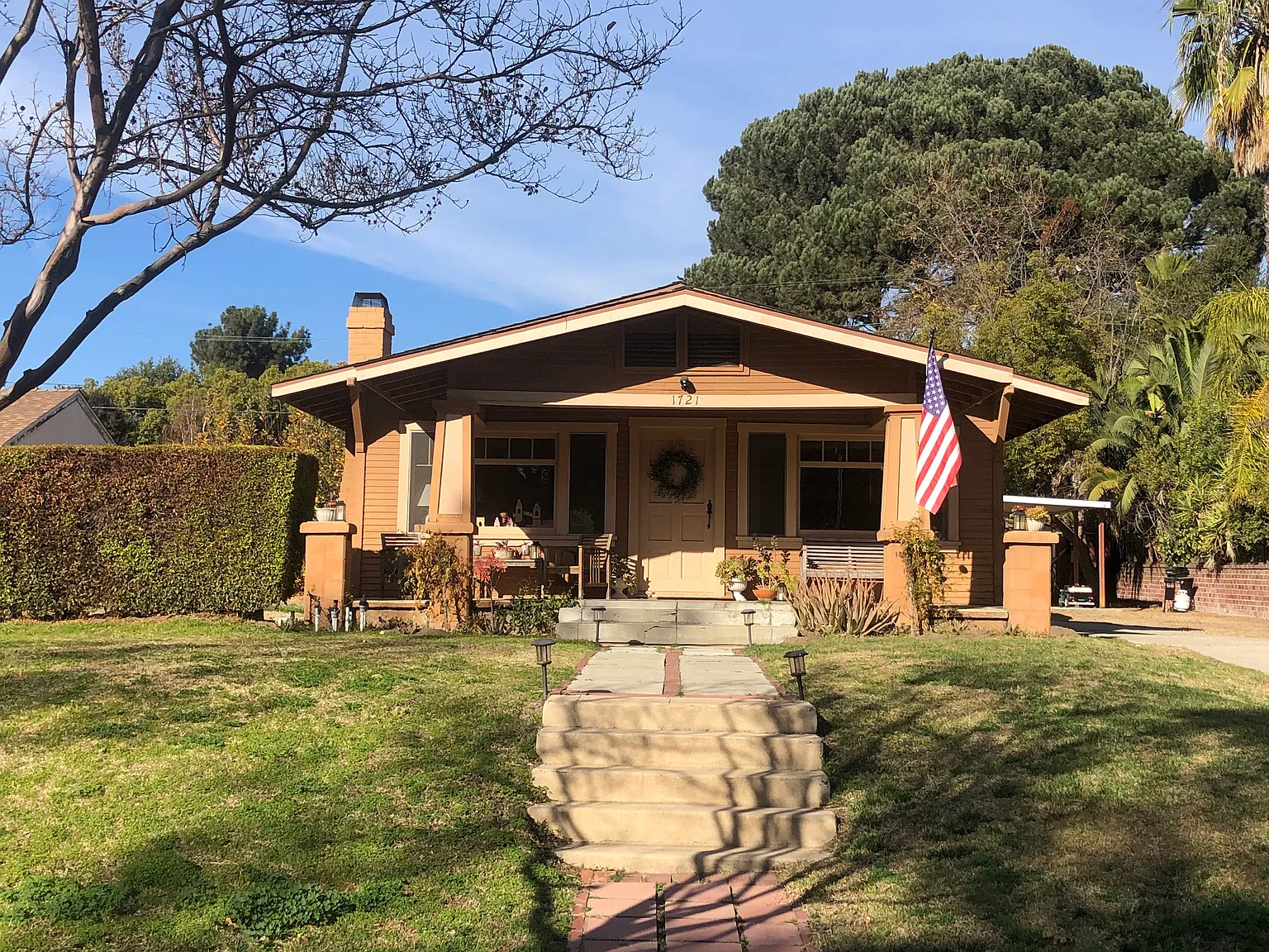 1721 Camulos Ave — Photo 1
