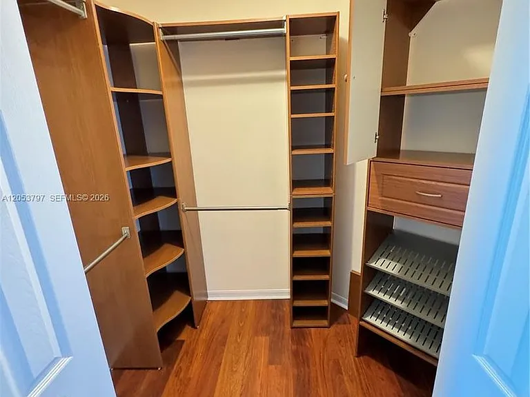 7129 Crescent Creek Way — Photo 7