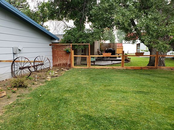 2nd image of 216 2nd Ave W