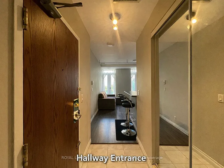 135 Maitland St #302 — Photo 9