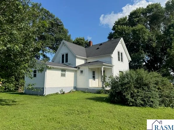 360 Main St, Frost, MN 56033