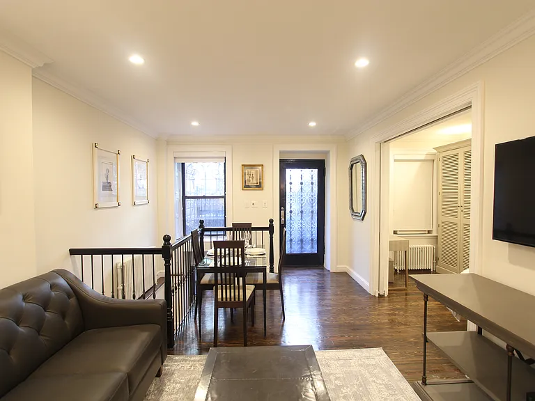 124 W 80th St #1 — Photo 3