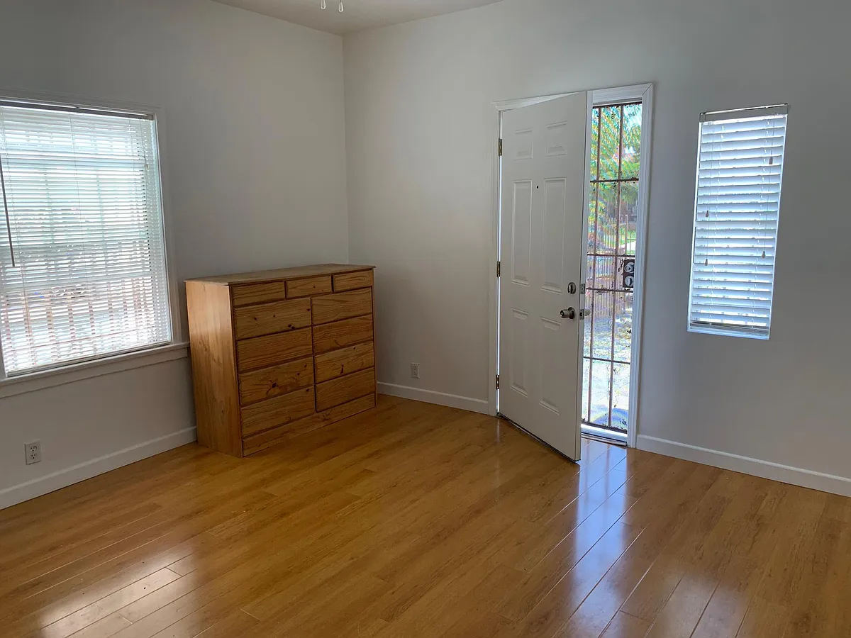 Living Room - 3006 Van Buren Pl