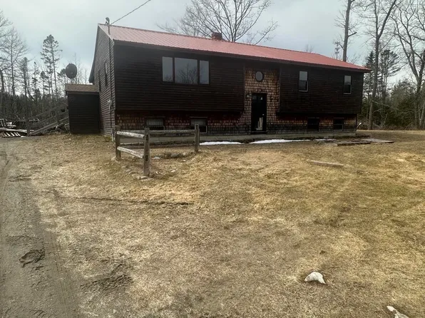 2715 Edinburg Road, Argyle Twp, ME 04468