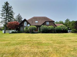 4950 E River Rd, Grand Island, NY 14072