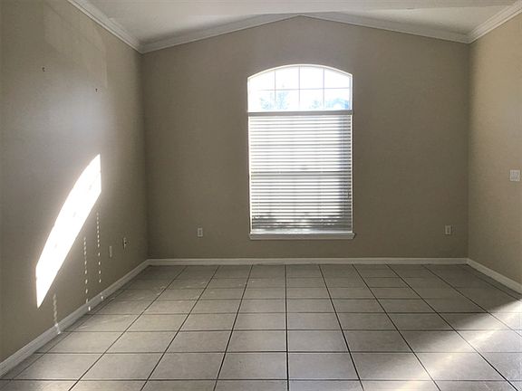 3rd image of 7713 Rex Hill Trl