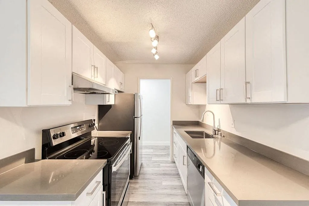 Fenix 424 by Trion Living — Photo 1