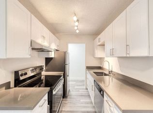 Fenix 424 by Trion Living, San Leandro, CA 94577