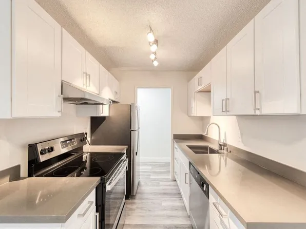 Fenix 424 by Trion Living