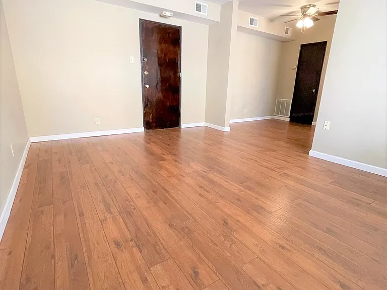 5712 Phillips Ave #B9 — Photo 102
