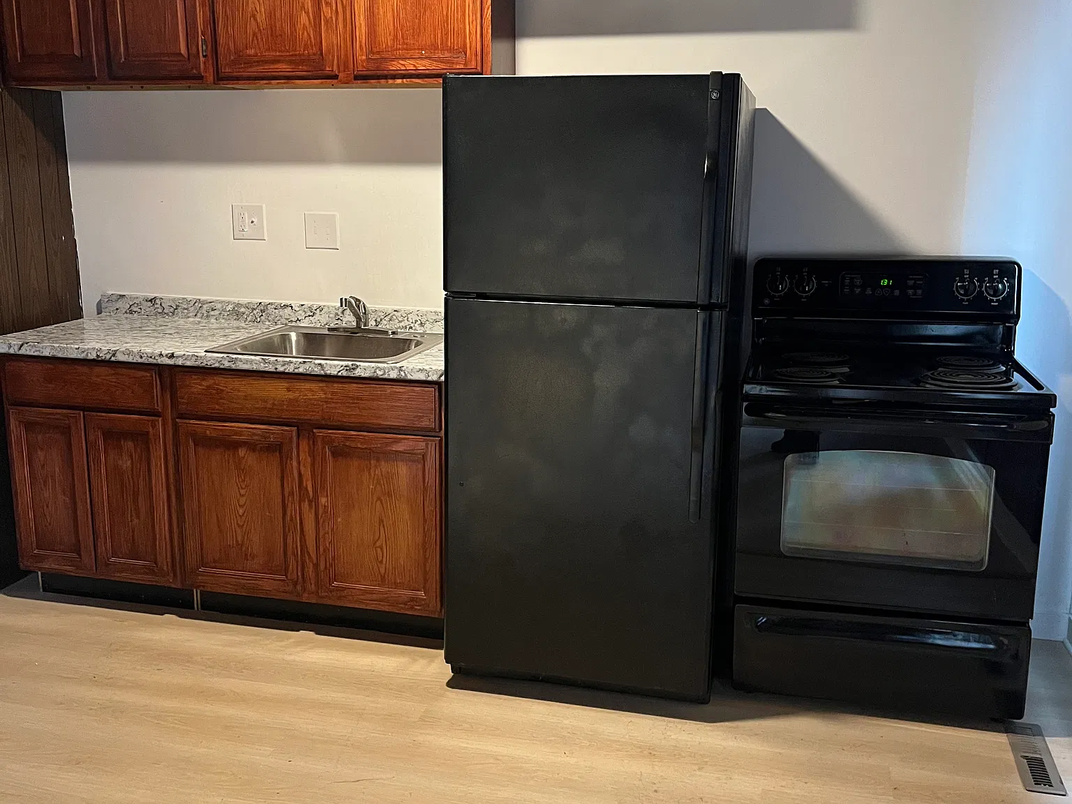 1 bed, $1,000 — Photo 2