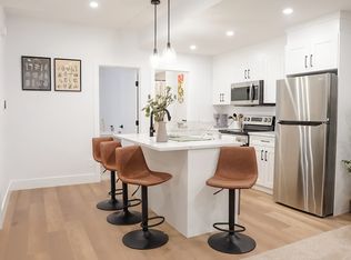 521 23rd Ave NE #521B, Calgary, AB T2E1W3