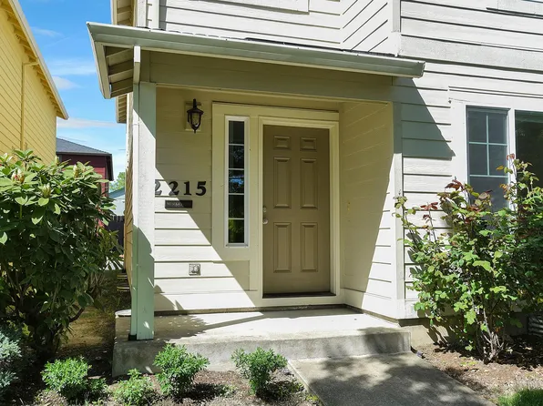 2215 Sam Parrett Dr, Newberg, OR 97132