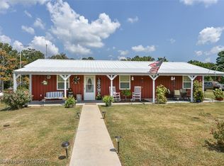 104824 S 4769th Rd, Muldrow, OK 74948