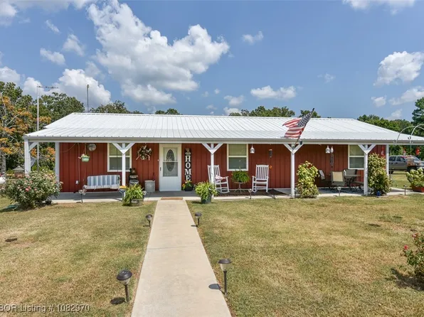 104824 S 4769th Rd, Muldrow, OK 74948