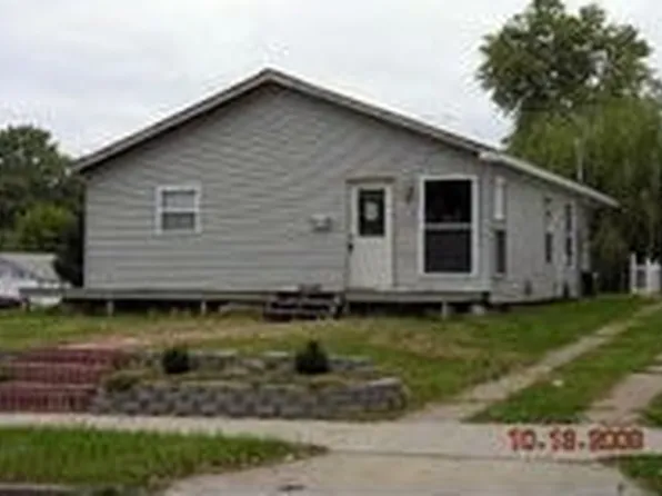 2727 College Ave, Quincy, IL 62301