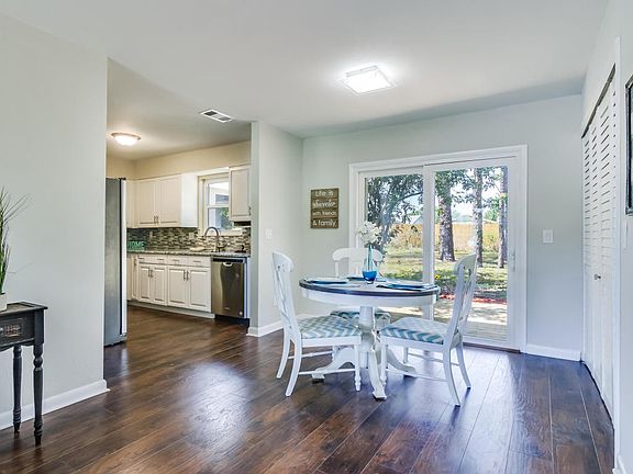 3rd image of 440 Bargello Ave SE