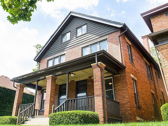 2nd image of 2351 Summit St #2353