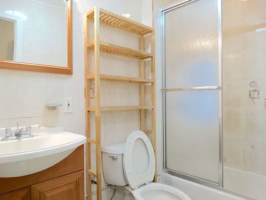 Rented by East Williamsburg Realty Inc | media 28