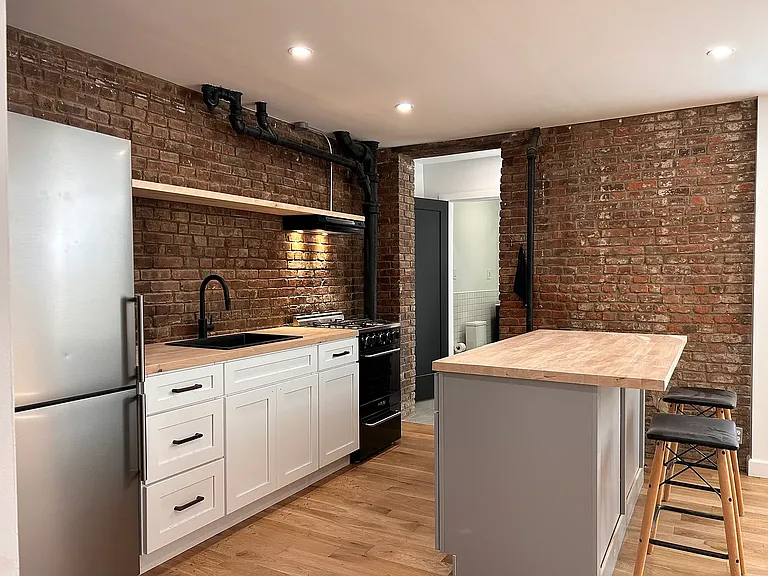 56 Herbert St #1 — Photo 1