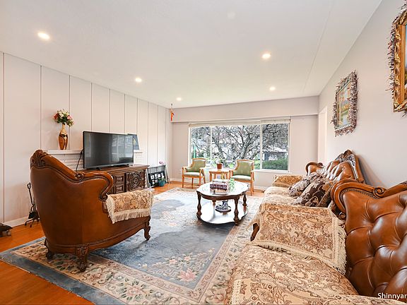 3rd image of 4708 Westlawn Dr