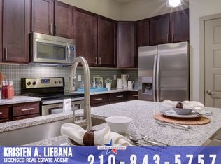 7132 Oak Dr, San Antonio, TX 78256