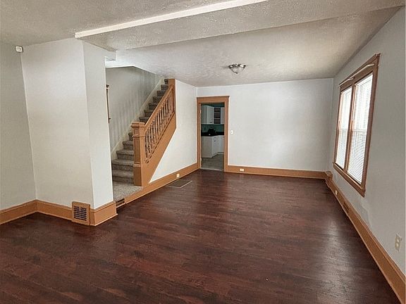 5th image of 9516 Kirkwood Ave