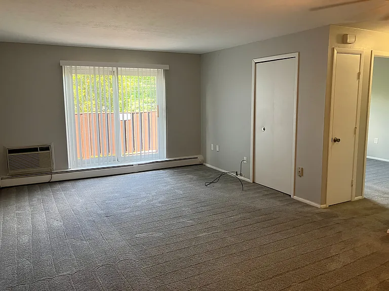 Valley York Apartments — Photo 44