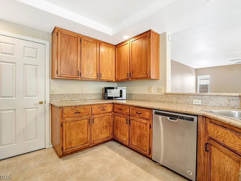 2836 Via Florentine St — Photo 19