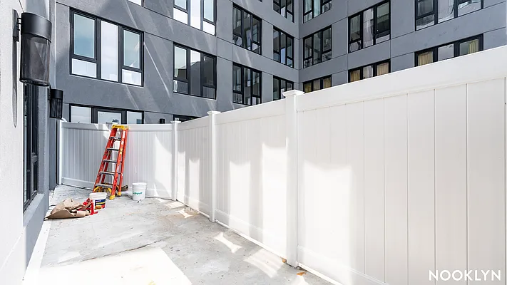 Rented by Nooklyn NYC LLC | media 82