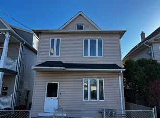 249 Hayward Pl APT 1, Wallington, NJ 07057