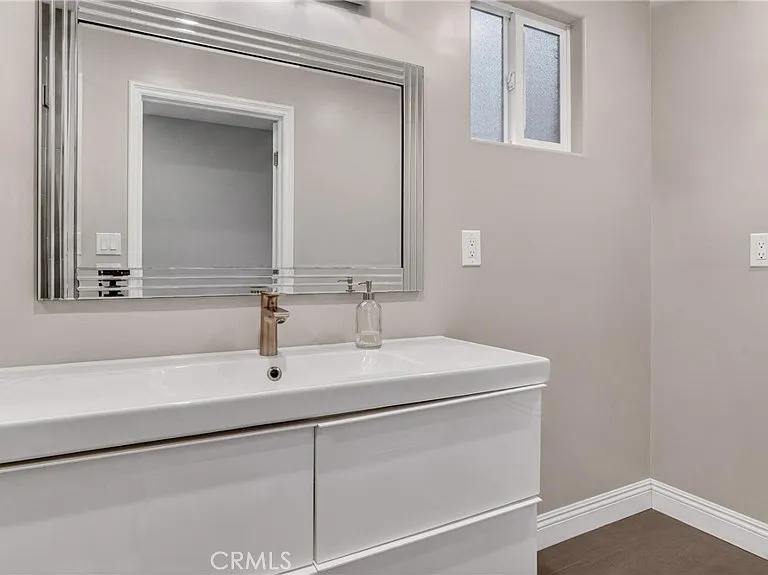 10855 Oro Vista Ave — Photo 15