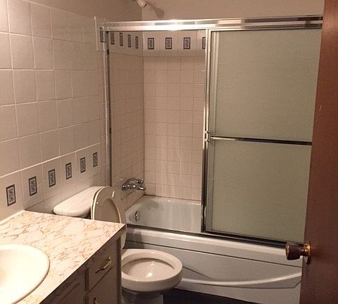 3rd image of 10645 111th St NW #202