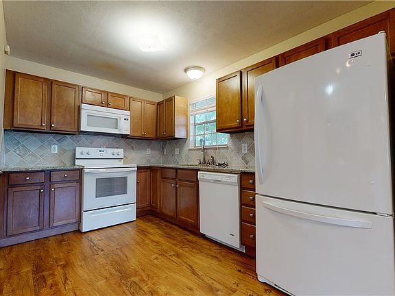 5th image of 709 Swiss Ct