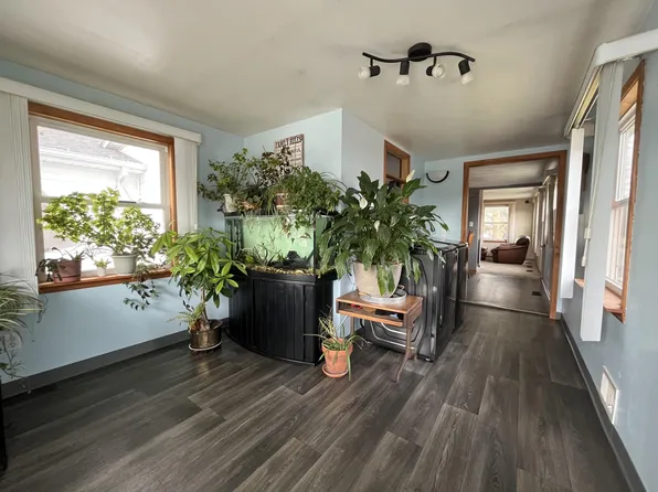 801 W Green St, Marshall, MI 49068