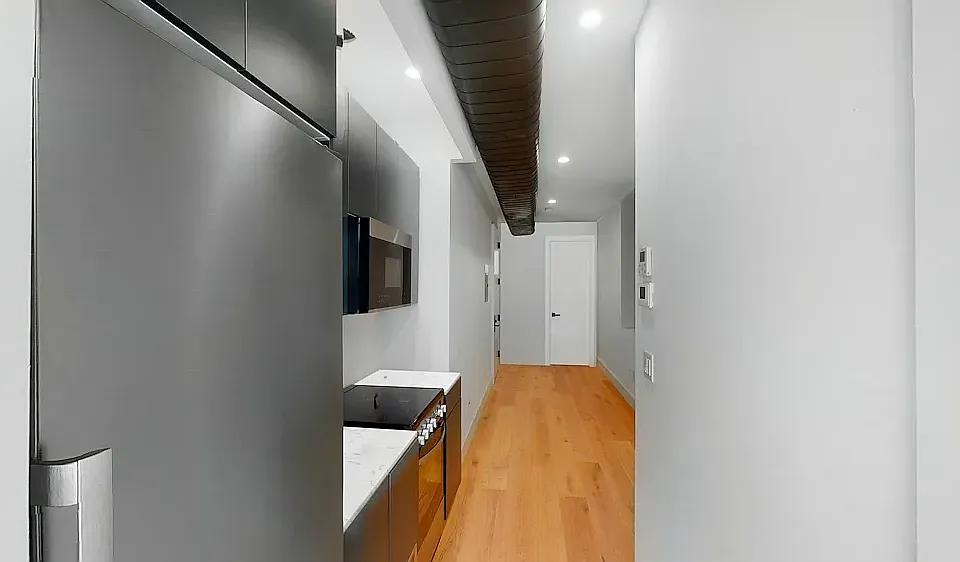 77 E 3rd St #5