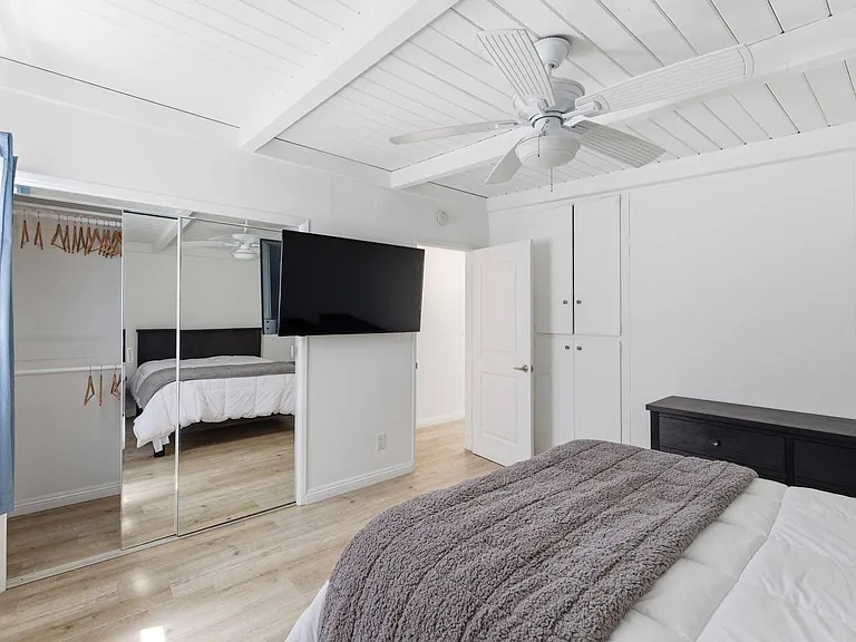 3105 Ocean Dr — Photo 19