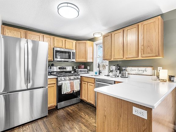 2nd image of 57 Wannalancit St APT 6