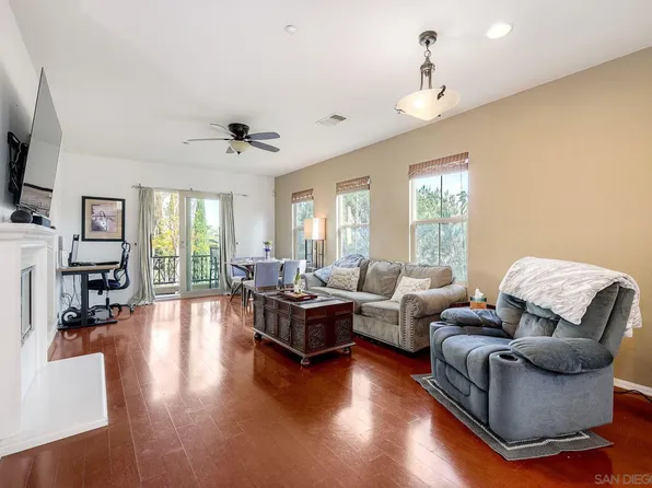 2674 Escala Cir, San Diego, CA 92108