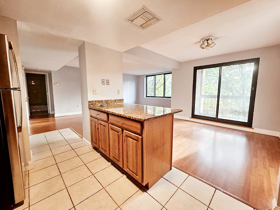 85 Brainerd Rd #516