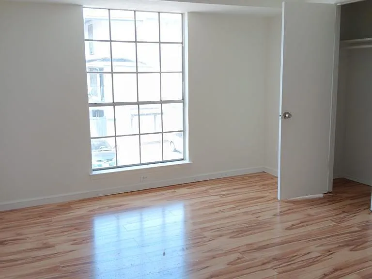 12888 Montfort Dr #F — Photo 21