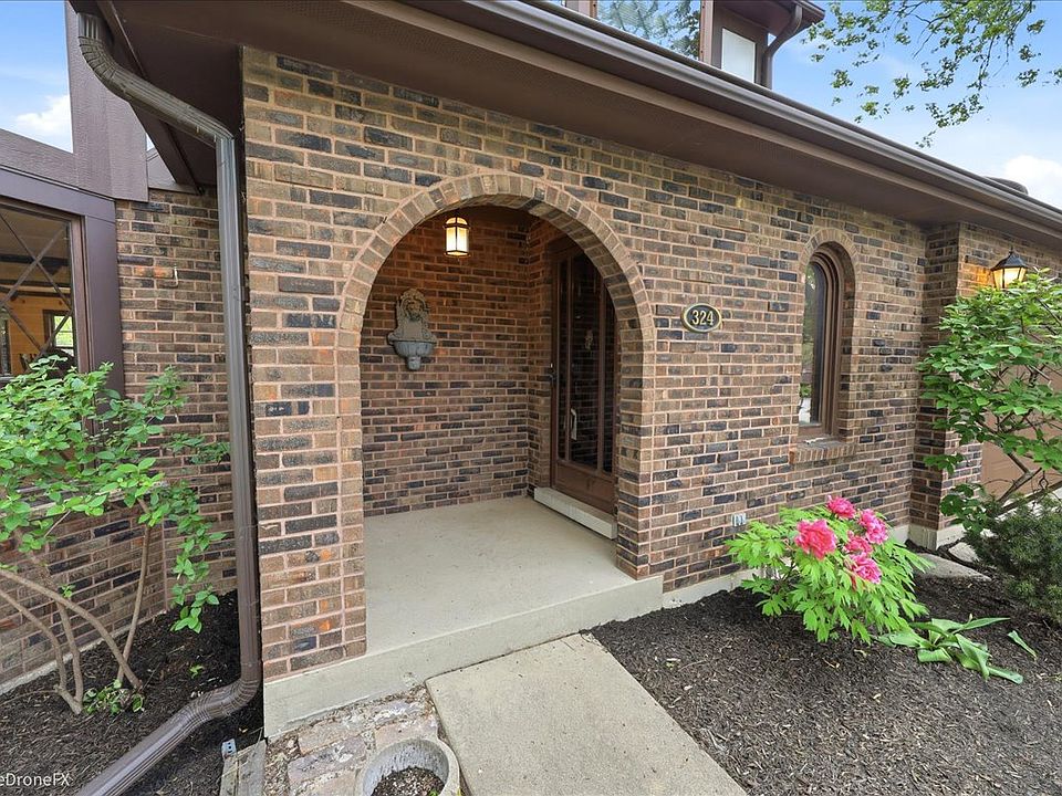 22W324 McCarron Rd, Glen Ellyn, IL 60137 | MLS #12629830 | Zillow