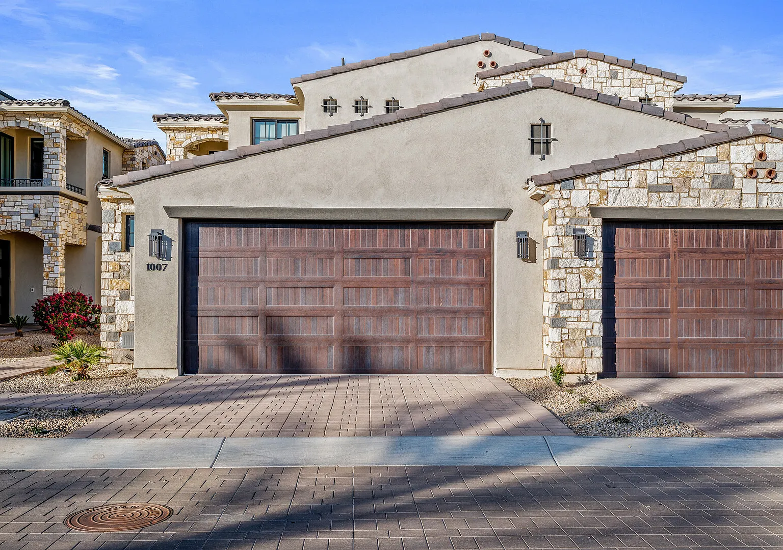 Luxurious Phoenician Home — Photo 2