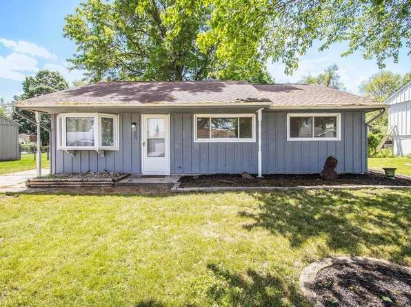 1330 Southlea Dr, South Bend, IN 46628