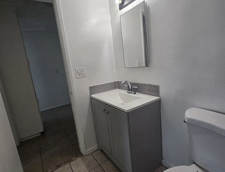 771 Spruce Ave #H — Photo 15