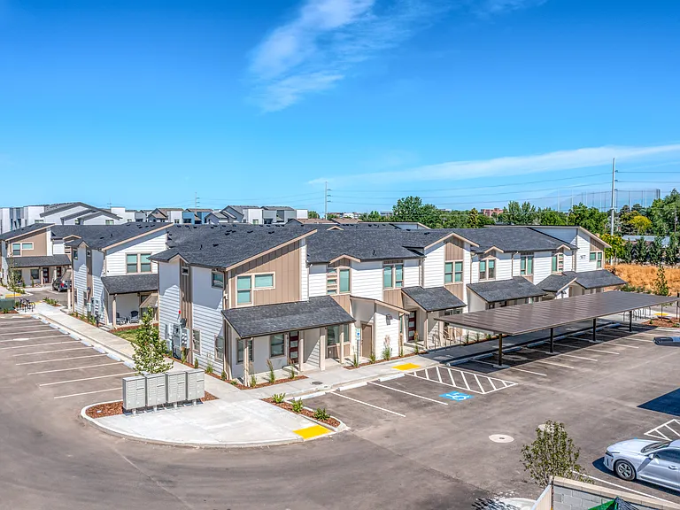 Movado Village — Photo 18